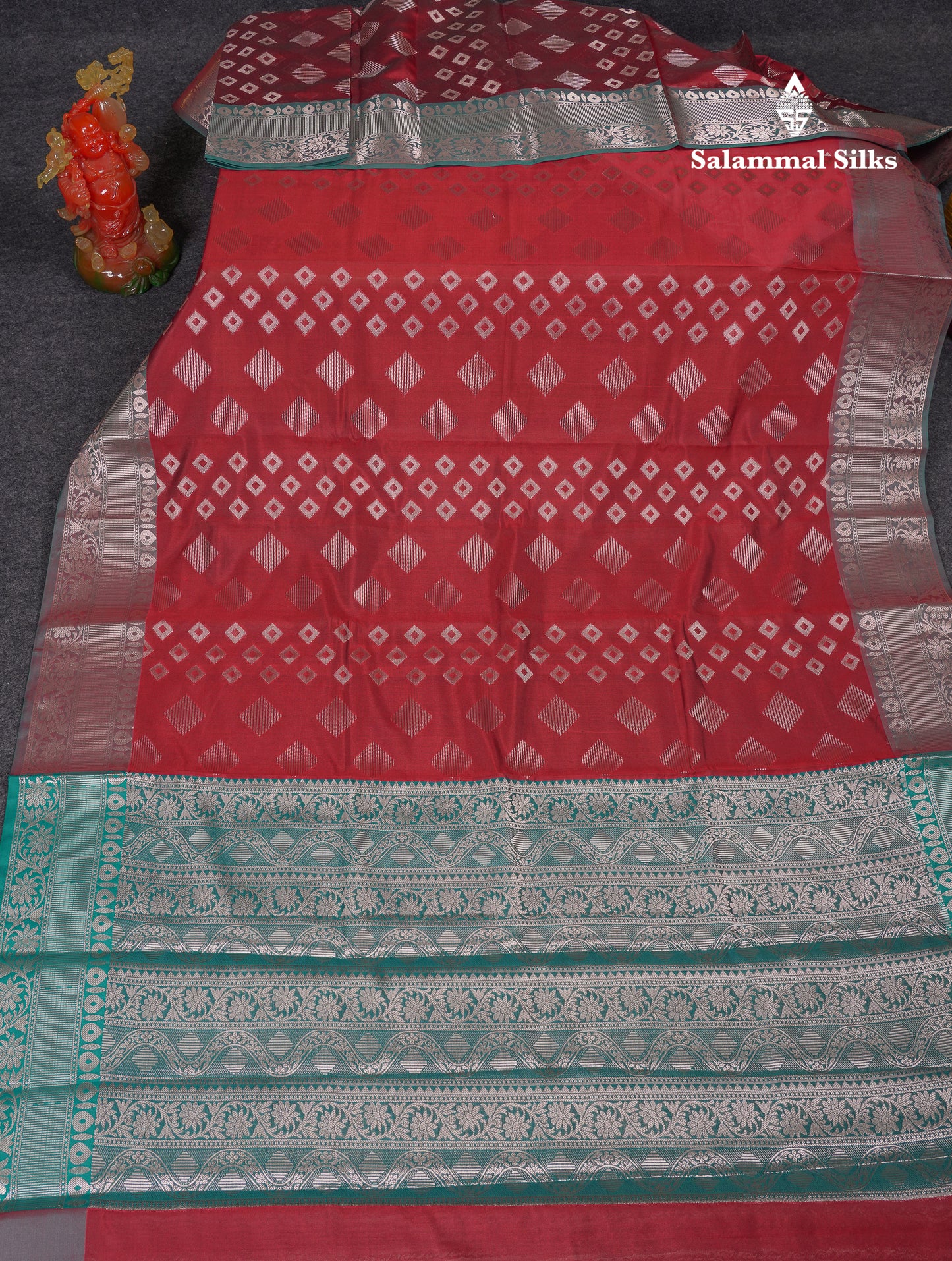 Beautiful Maroon Semi Soft Silk Mix Saree With Contrast Peacock Green Blouse