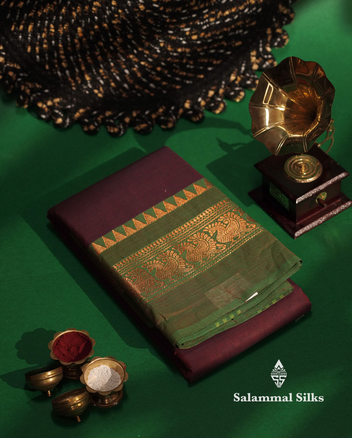 Beautiful Magenta Plain Pure Chettinad Cotton Saree With Dual Tone Bottle Green Traditional Small Temple Border