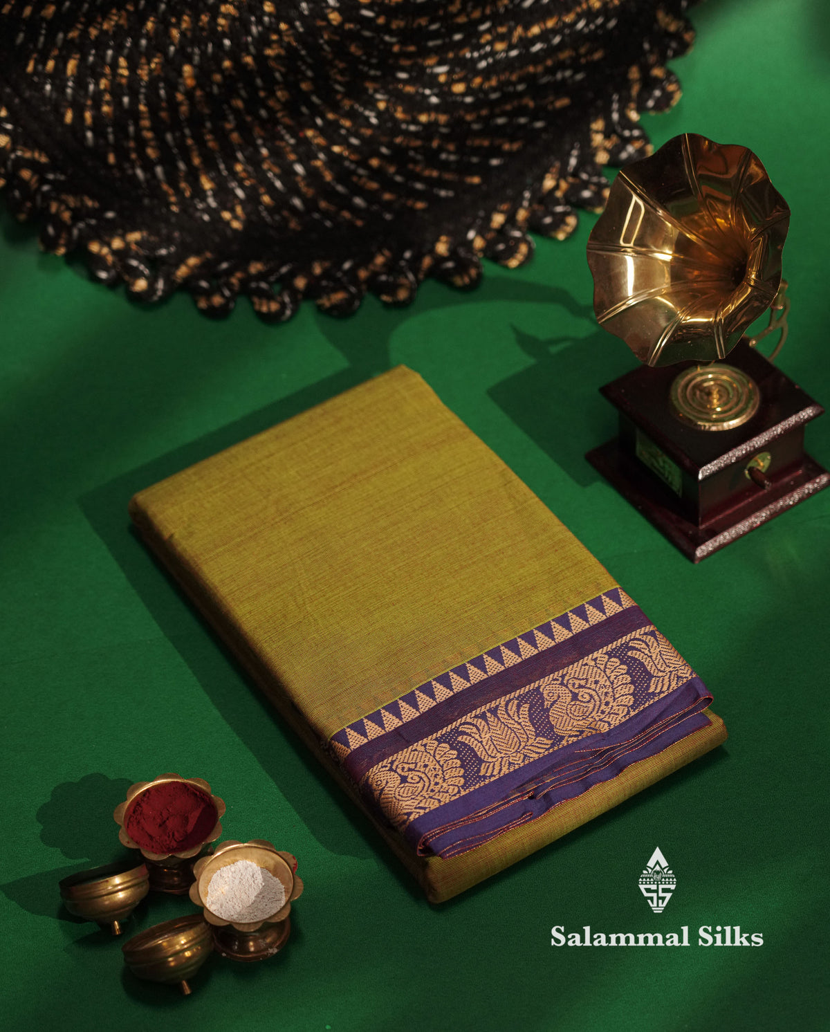 Beautiful Parrot Green Plain Pure Chettinad  Cotton Saree With Purple Thread Work Border