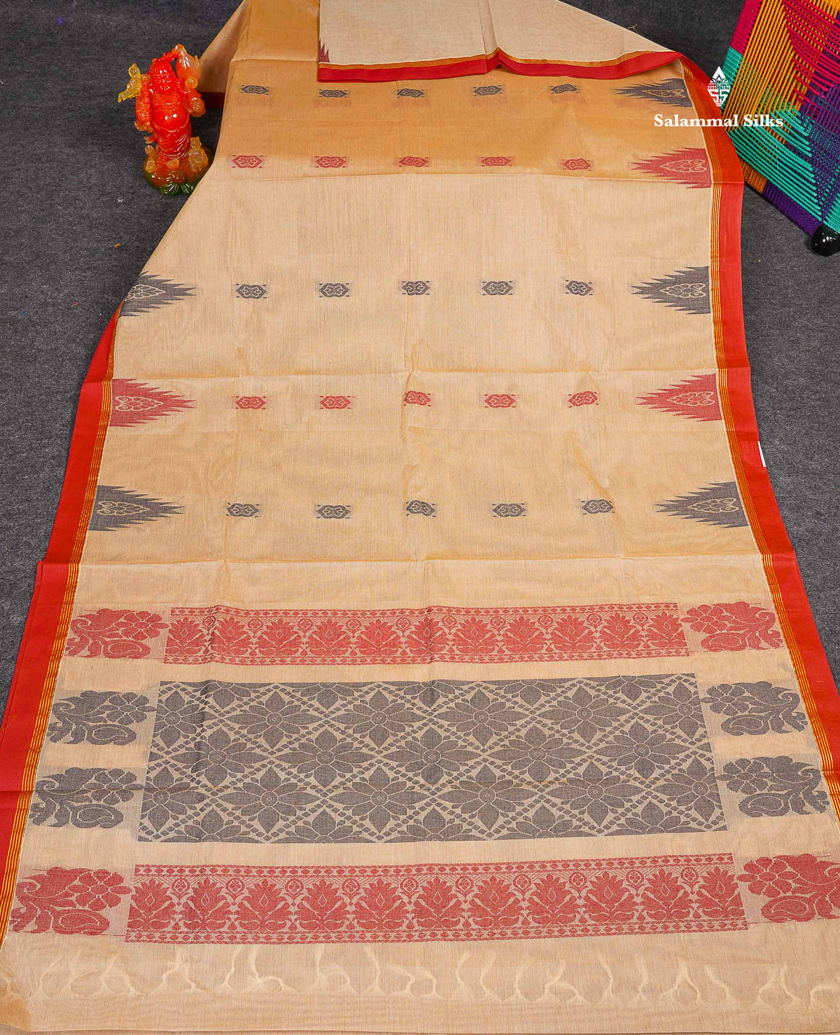 Pure Cotton Saree - Beige Colour Body Thread Work Butta With Traditional Temple Border