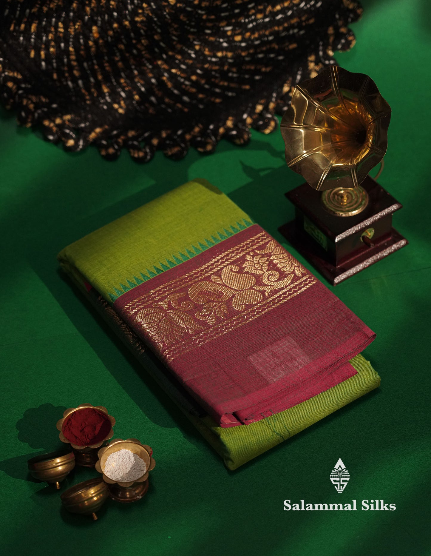 Beautiful Green Plain Pure Chettinad Cotton Saree With Traditional Ganga Jamuna Border