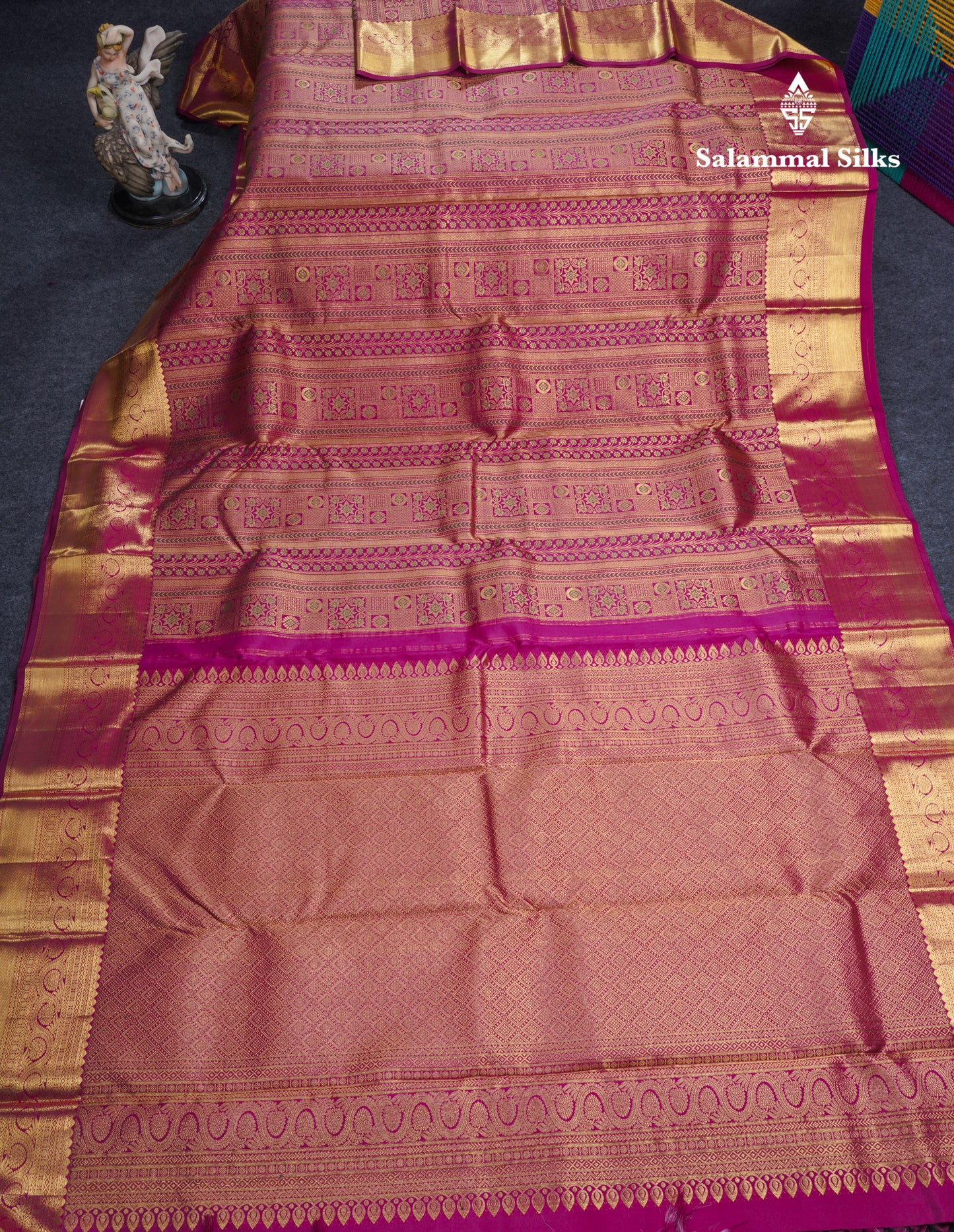 Magenta Beautiful Menakari Work Bridal Pure Kanjivaram Silk Saree With Traditional Border