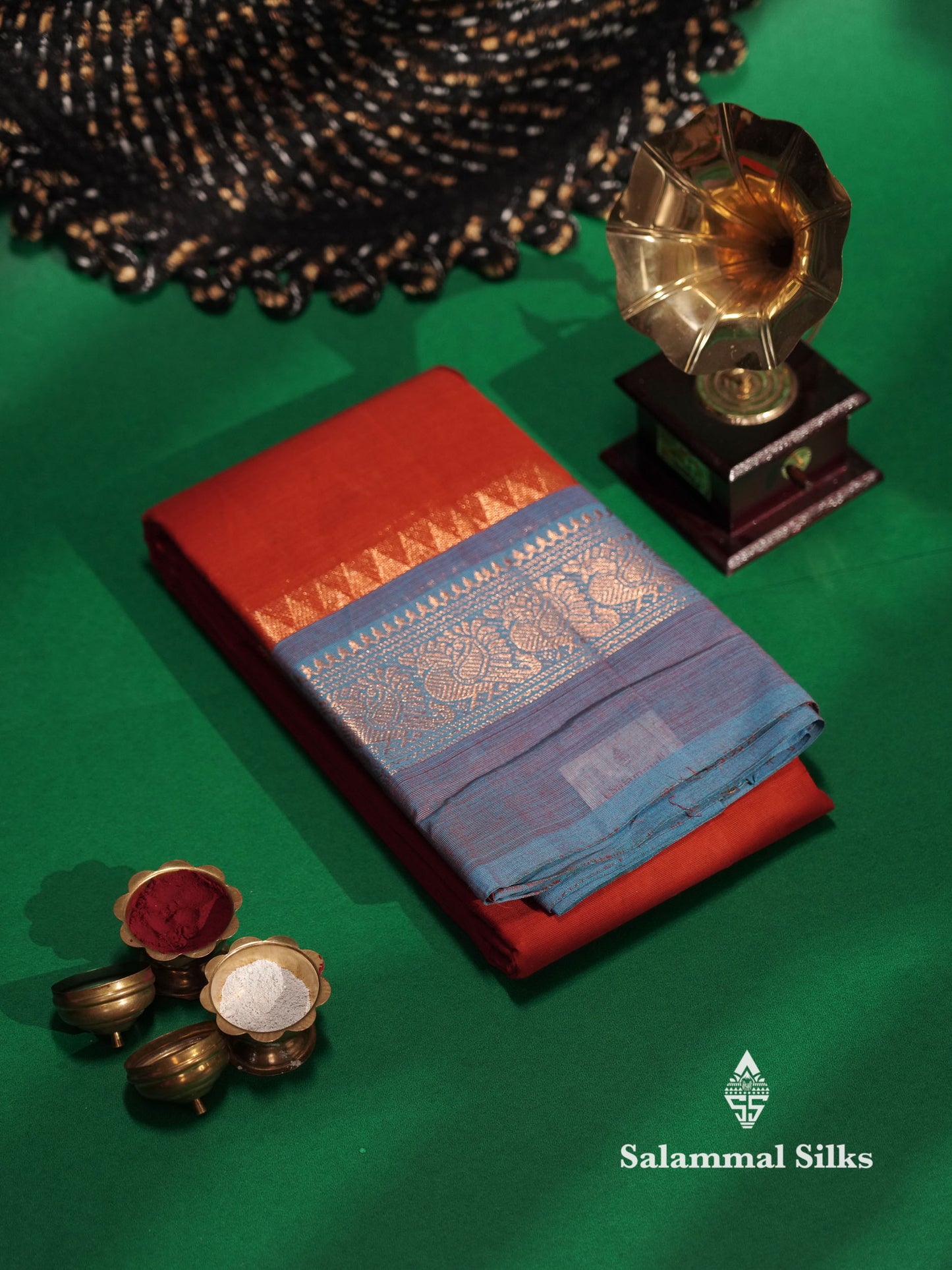 Beautiful Magenta Plain Pure Chettinad Cotton Saree With Dual Tone Bottle Green Traditional Small Temple Border