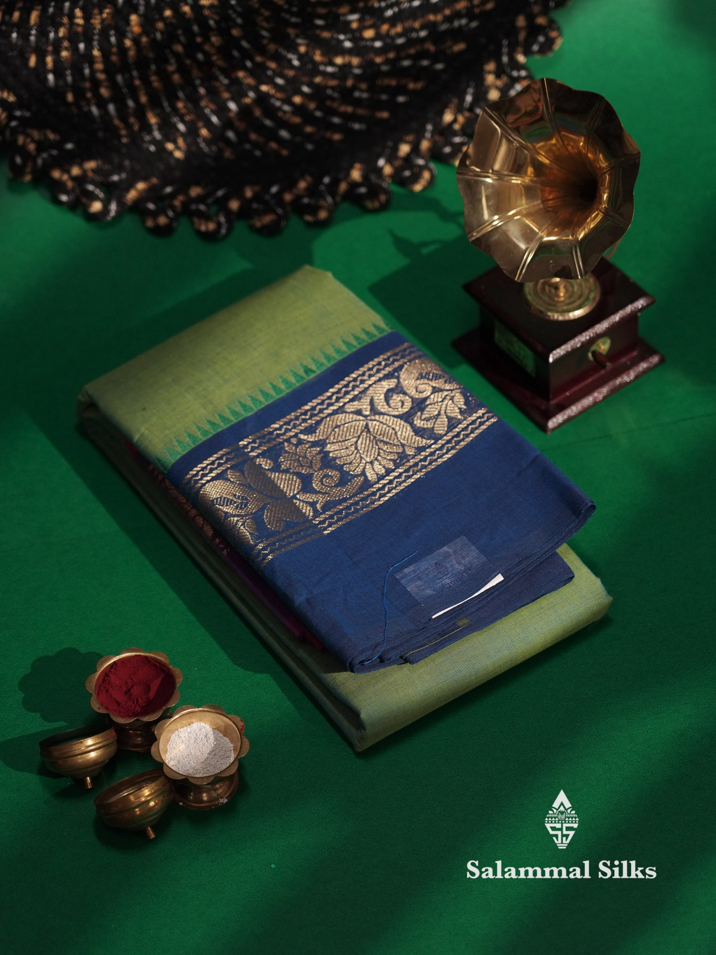 Beautiful Green Plain Pure Chettinad Cotton Saree With Traditional Ganga Jamuna Border