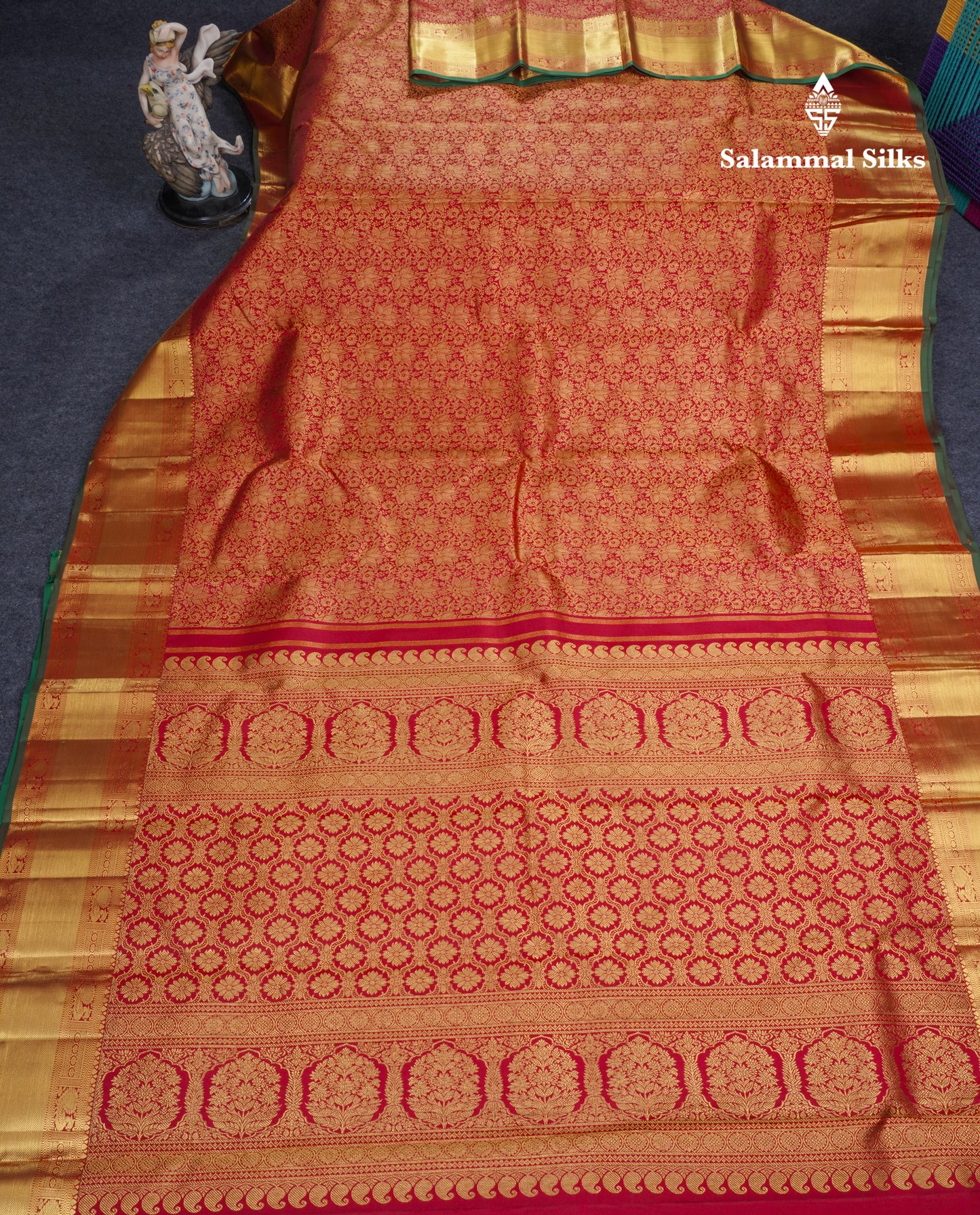 Maroon Beautiful Bridal Pure Kanjivaram Silk Saree With Contrast Bottle Green Blouse