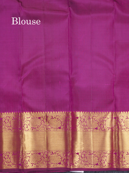 Magenta Beautiful Bridal Pure Kanjivaram Silk Saree With Traditional Evening Morning Border