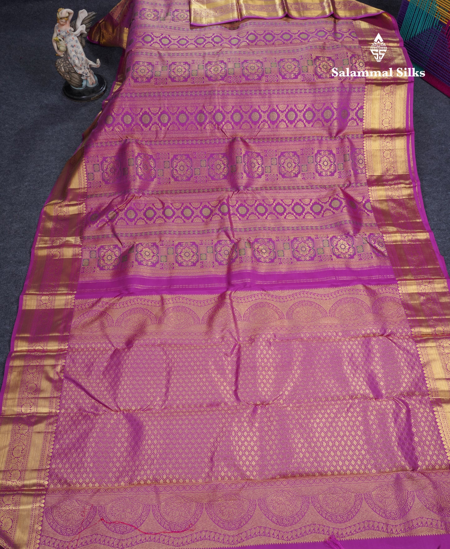 Purple Beautiful Menakari Work Bridal Pure Kanjivaram Silk Saree With Traditional Border