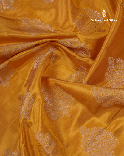 Beautiful Green Semi Raw Silk Saree With Fancy Border