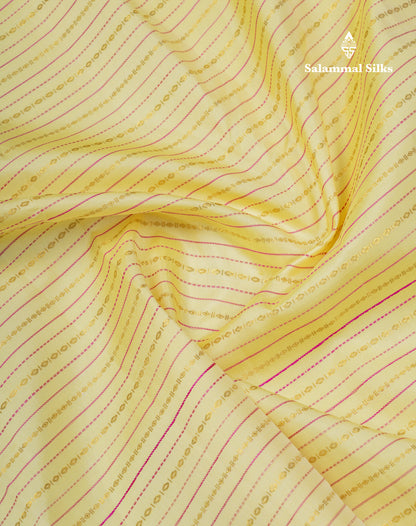 Beautiful Parrot Green Vintage Veldhari Pure Kanjivaram Silk Saree With Reddish Pink Traditional Rettapet Border