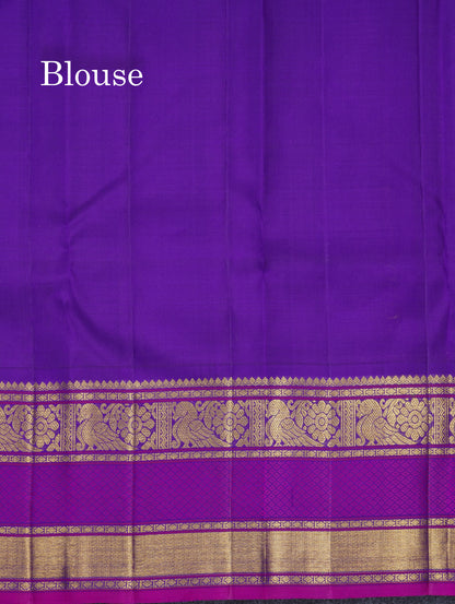 Beautiful Parrot Green Vintage Veldhari Pure Kanjivaram Silk Saree With Reddish Pink Traditional Rettapet Border