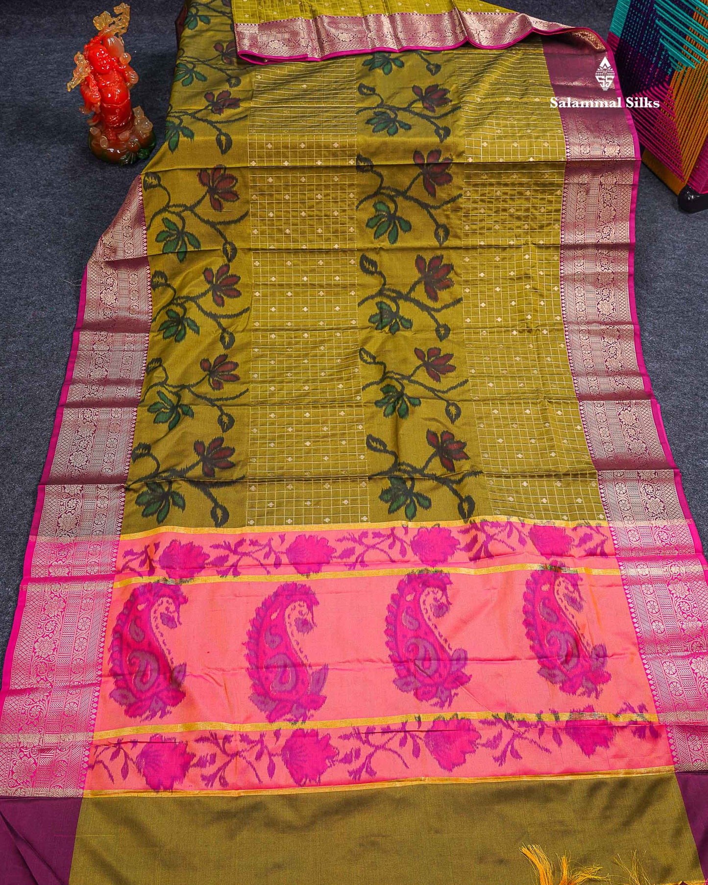 Beautiful Dual Tone Pink Pochampalli Design Semi Silk Saree With Contrast Magenta Pink Traditional Border