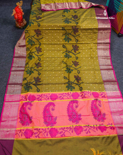 Beautiful Dual Tone Pink Pochampalli Design Semi Silk Saree With Contrast Magenta Pink Traditional Border