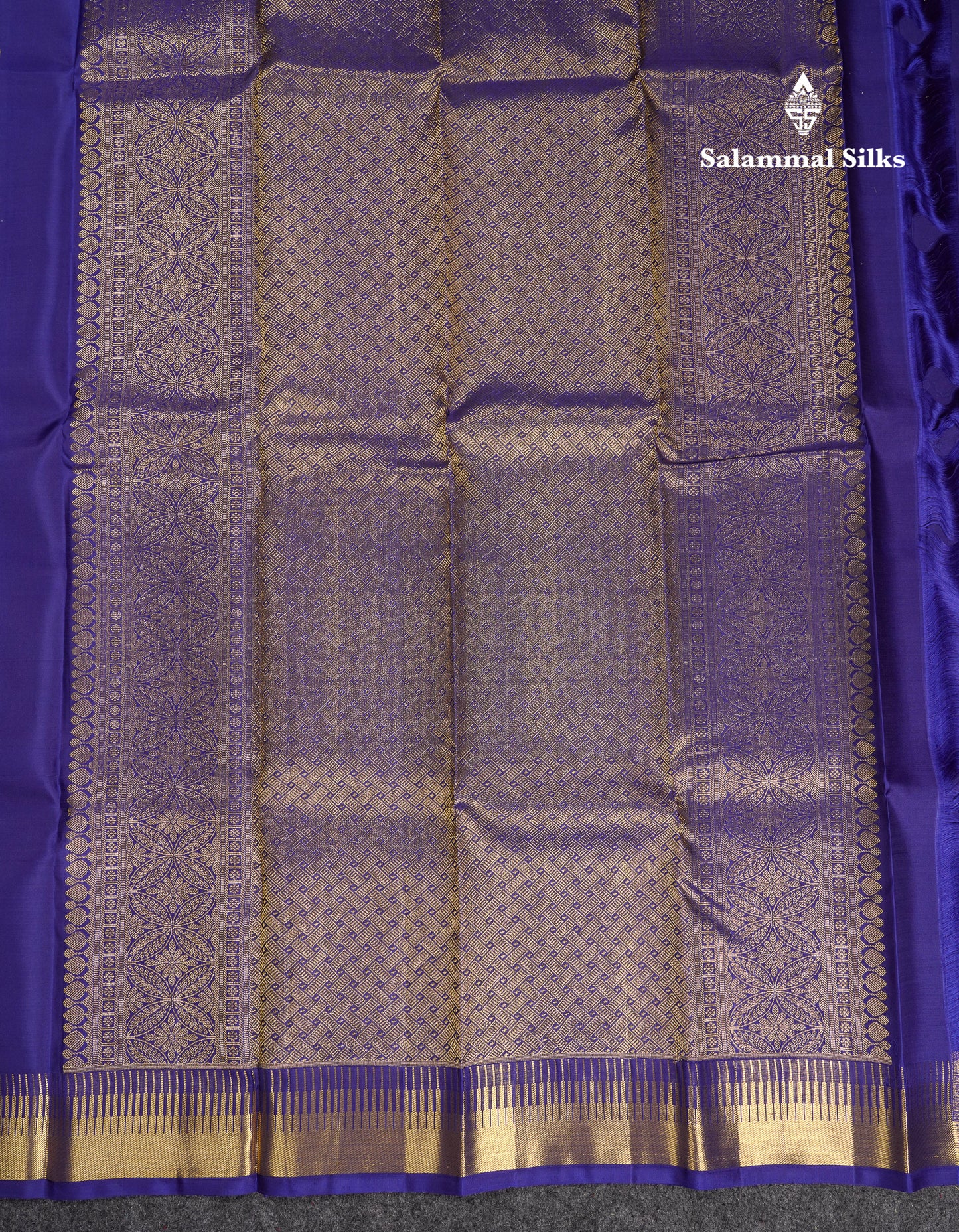 Beautiful Navy Blue Pure Kanjivaram Pure Silk Saree With Traditional Temple Border