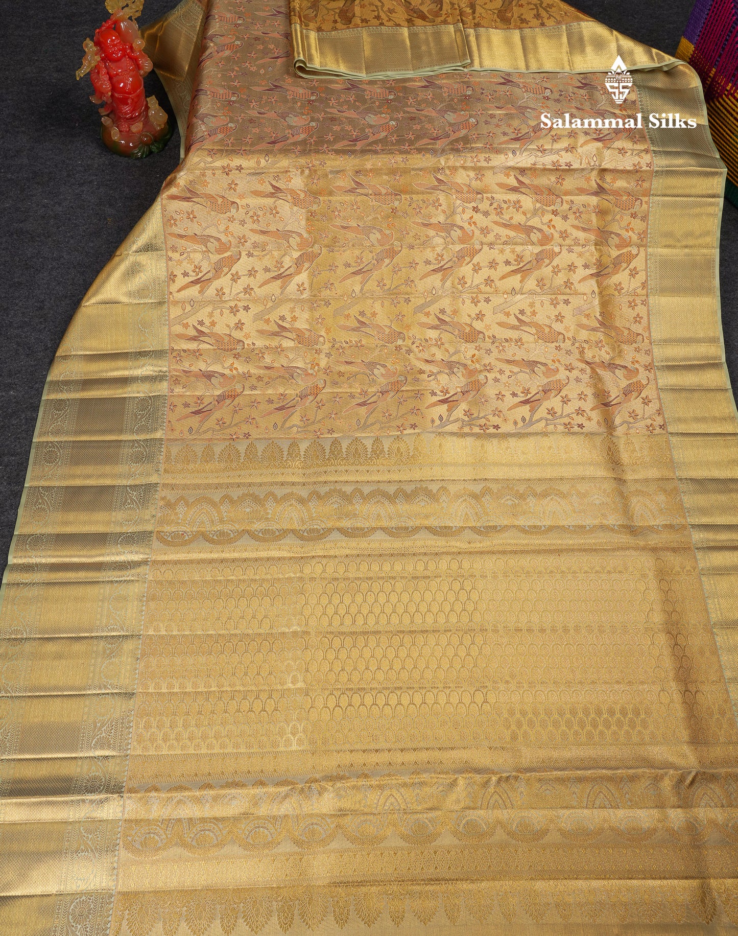 Beautiful Gold Tissue Menakari Work Bridal Pure Kanjivaram Silk Saree With Contrast Cream Green Traditional Evening Morning Border