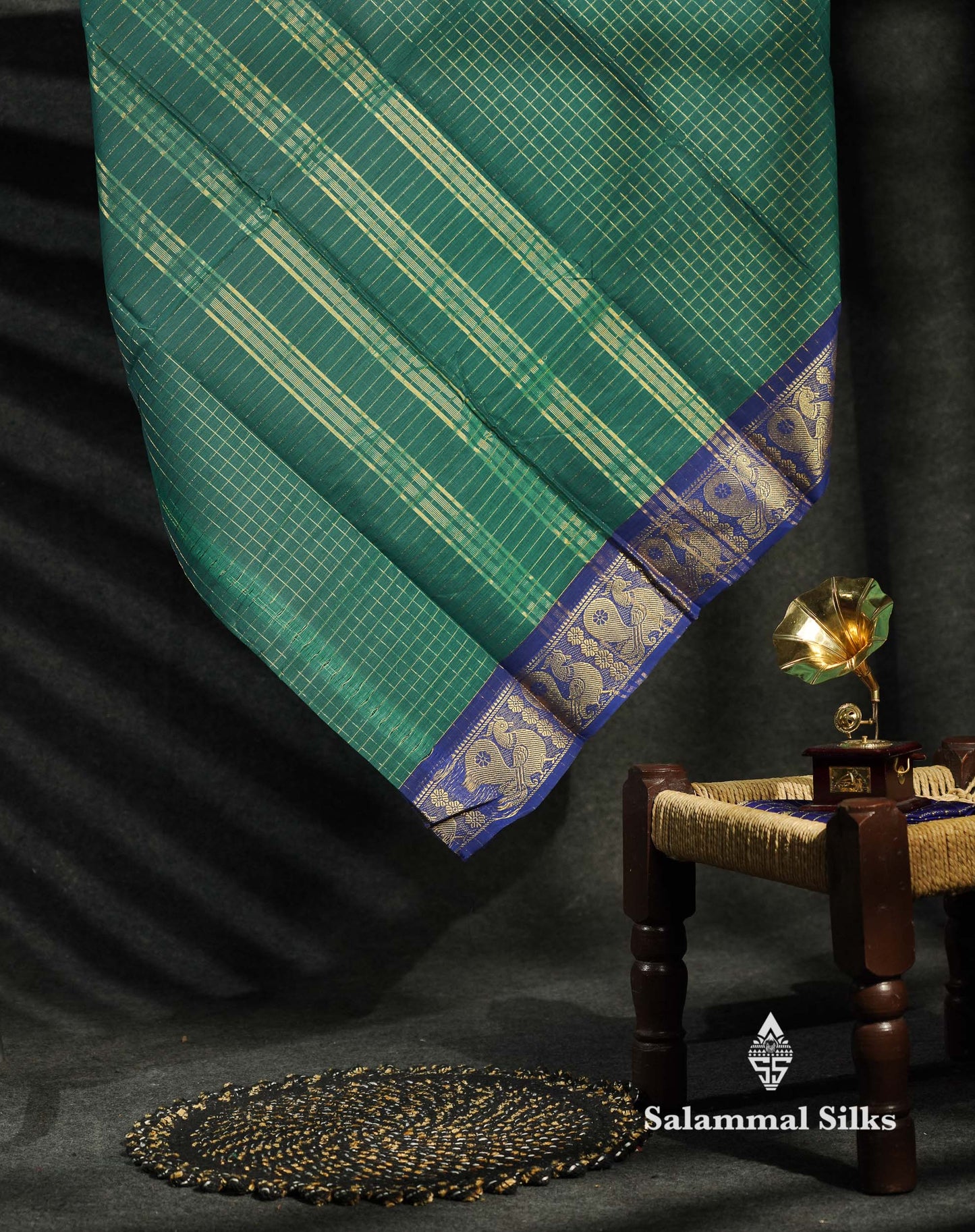 Beautiful Grey Traditional Checks Chettinad Pure Cotton Saree With Dark Brown Border