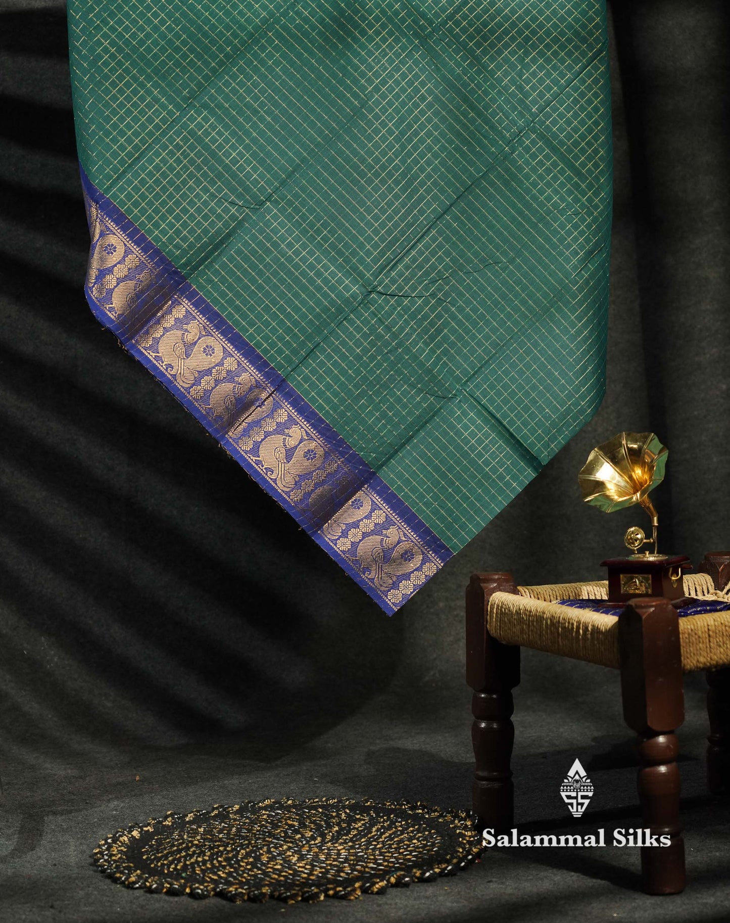 Beautiful Grey Traditional Checks Chettinad Pure Cotton Saree With Dark Brown Border