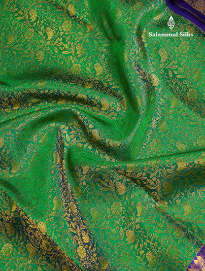 Beautiful Saffire Green Bridal Pure Kanjivaram Silk Saree With Contrast Navy Blue Traditional Evening Morning Border