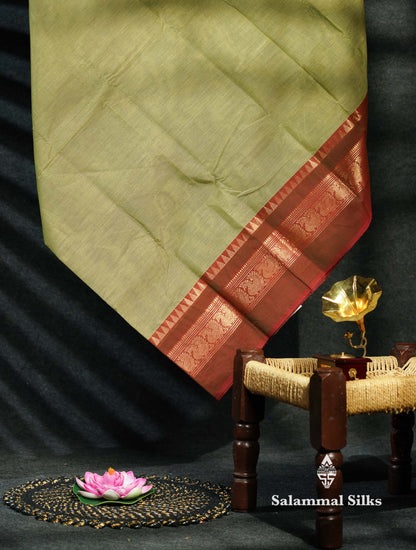 Beautiful Magenta Plain Pure Chettinad Cotton Saree With Dual Tone Bottle Green Traditional Small Temple Border