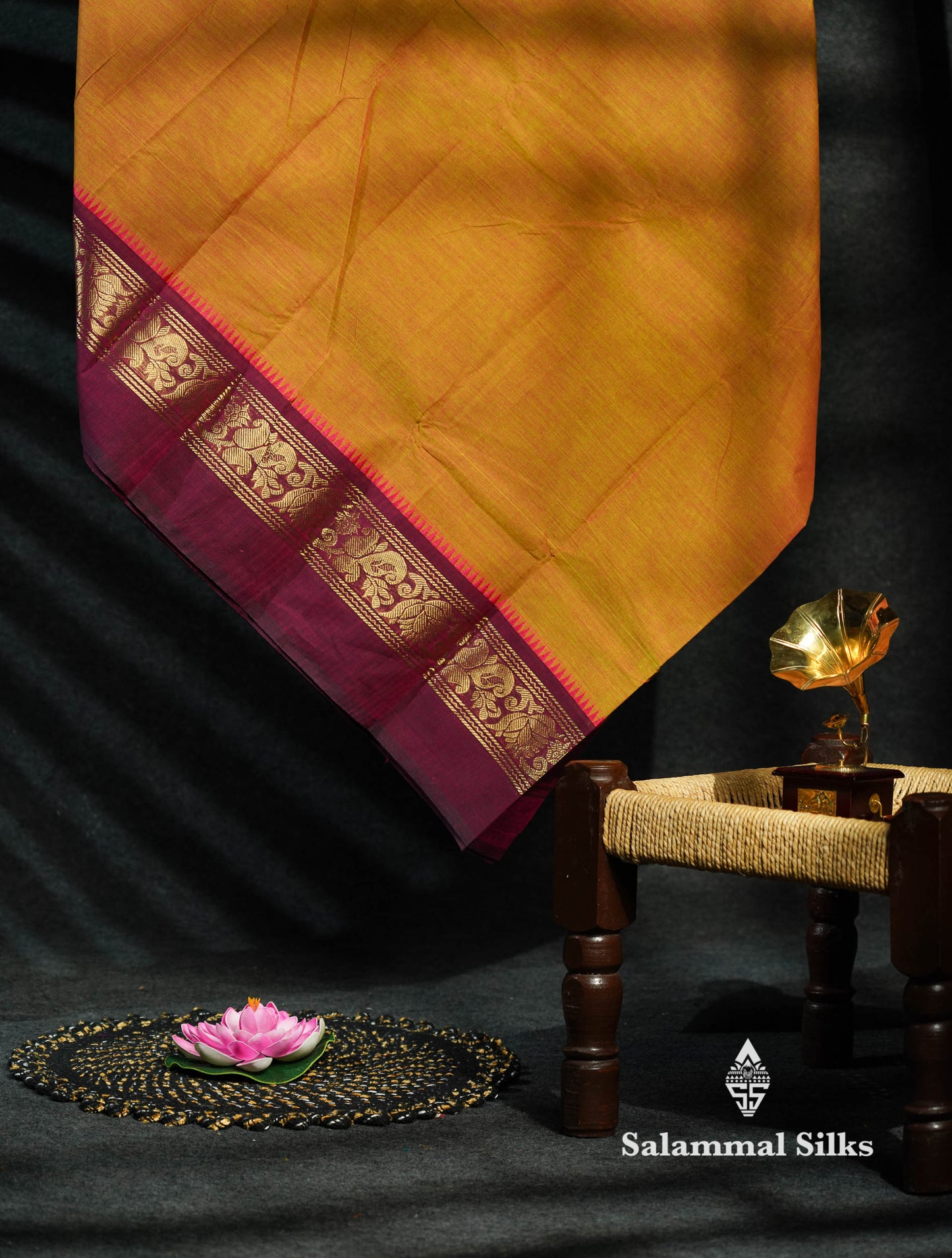 Beautiful Green Plain Pure Chettinad Cotton Saree With Traditional Ganga Jamuna Border