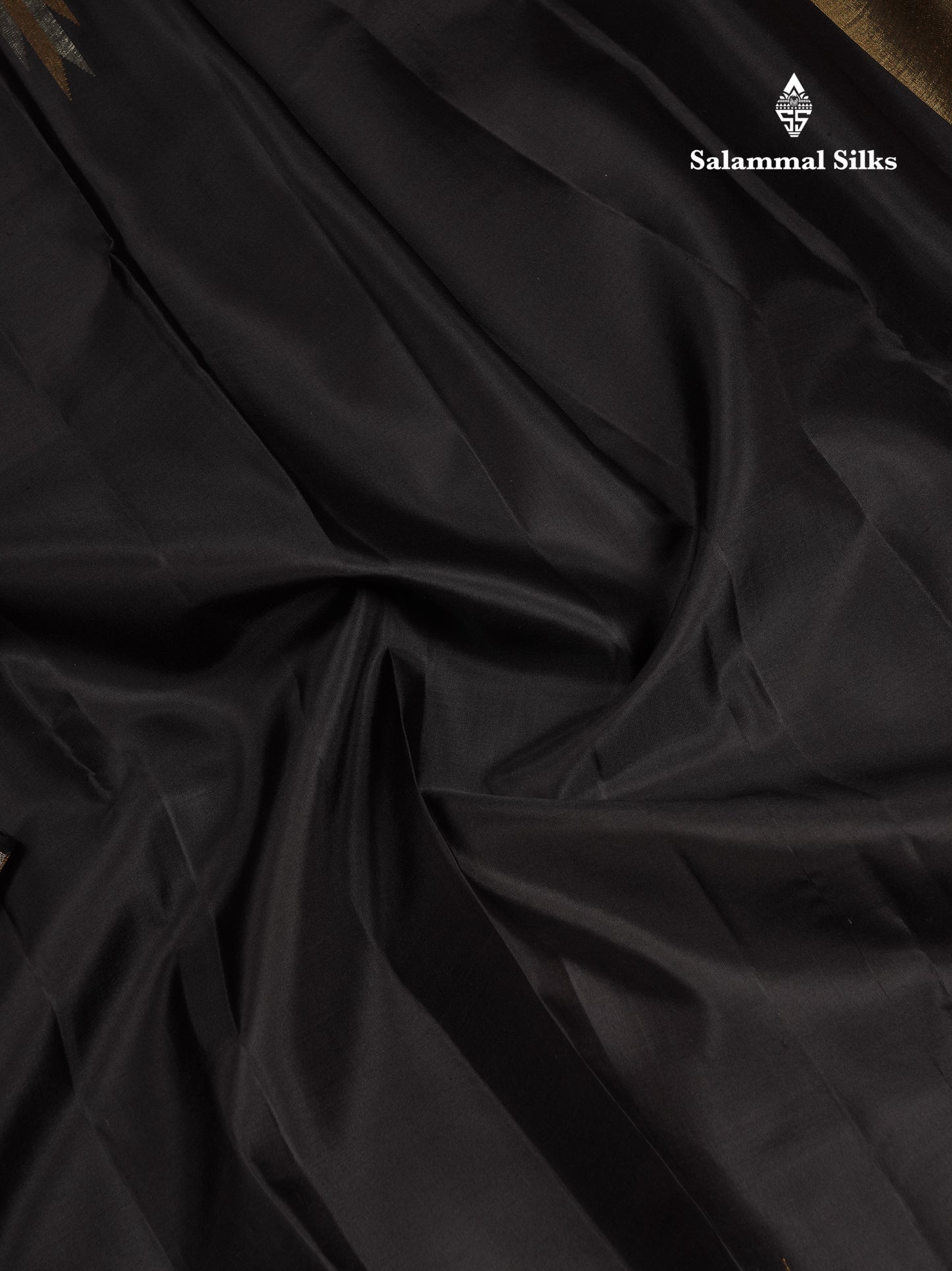 Beautiful Black Plain Pure Kanjivaram Silk Saree With Silver & Gold Traditional Temple Border