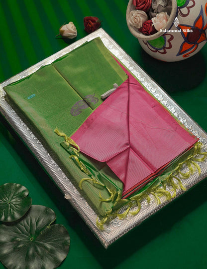 Pinkish Peach Thread work Buttas Banana Pinth Saree (Vaazhainaar Pattu) With Contrast Saffire Green Blouse