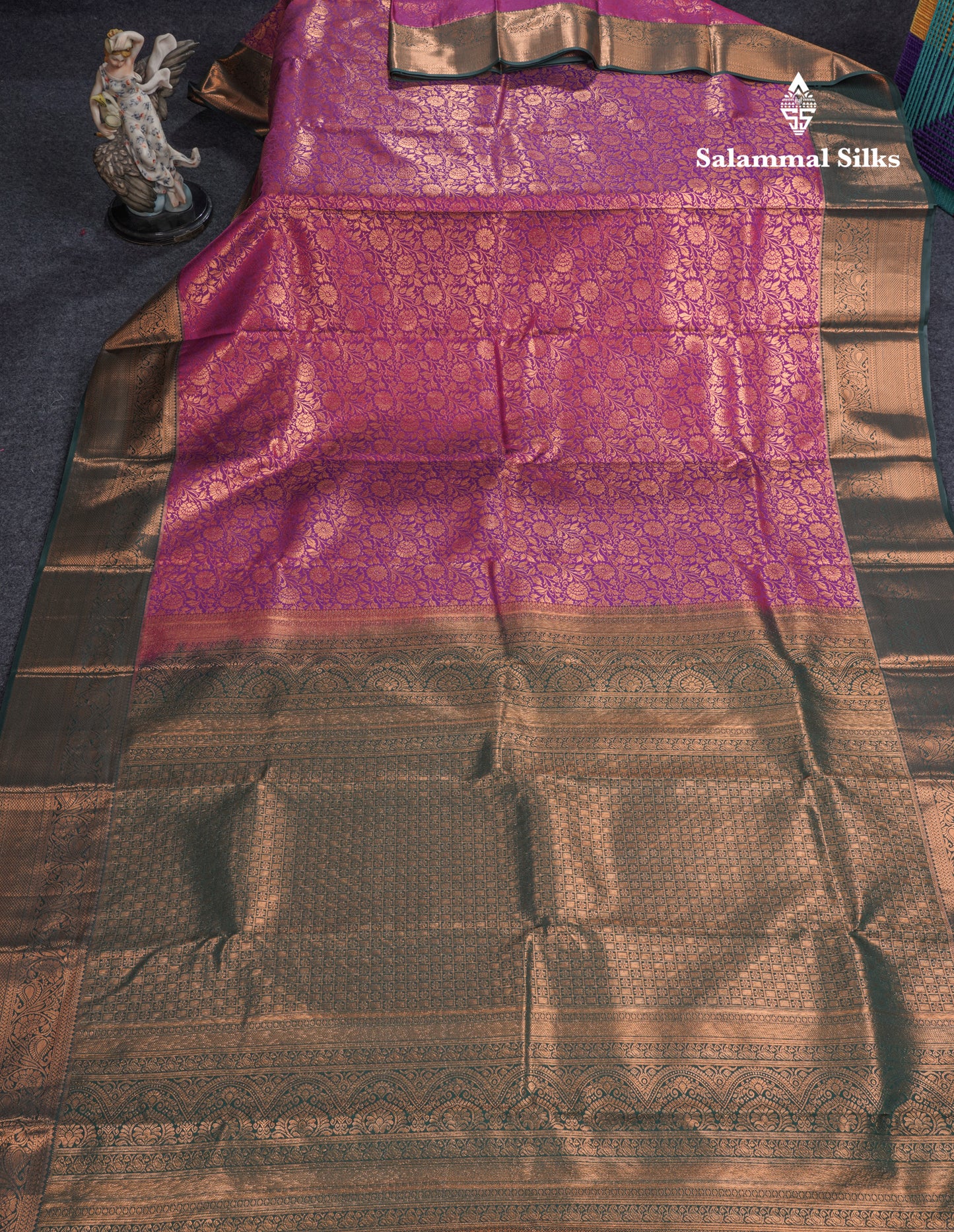 Magenta Beautiful Grand Bridal Semi Silk Saree With Contrast Bottle Green Border
