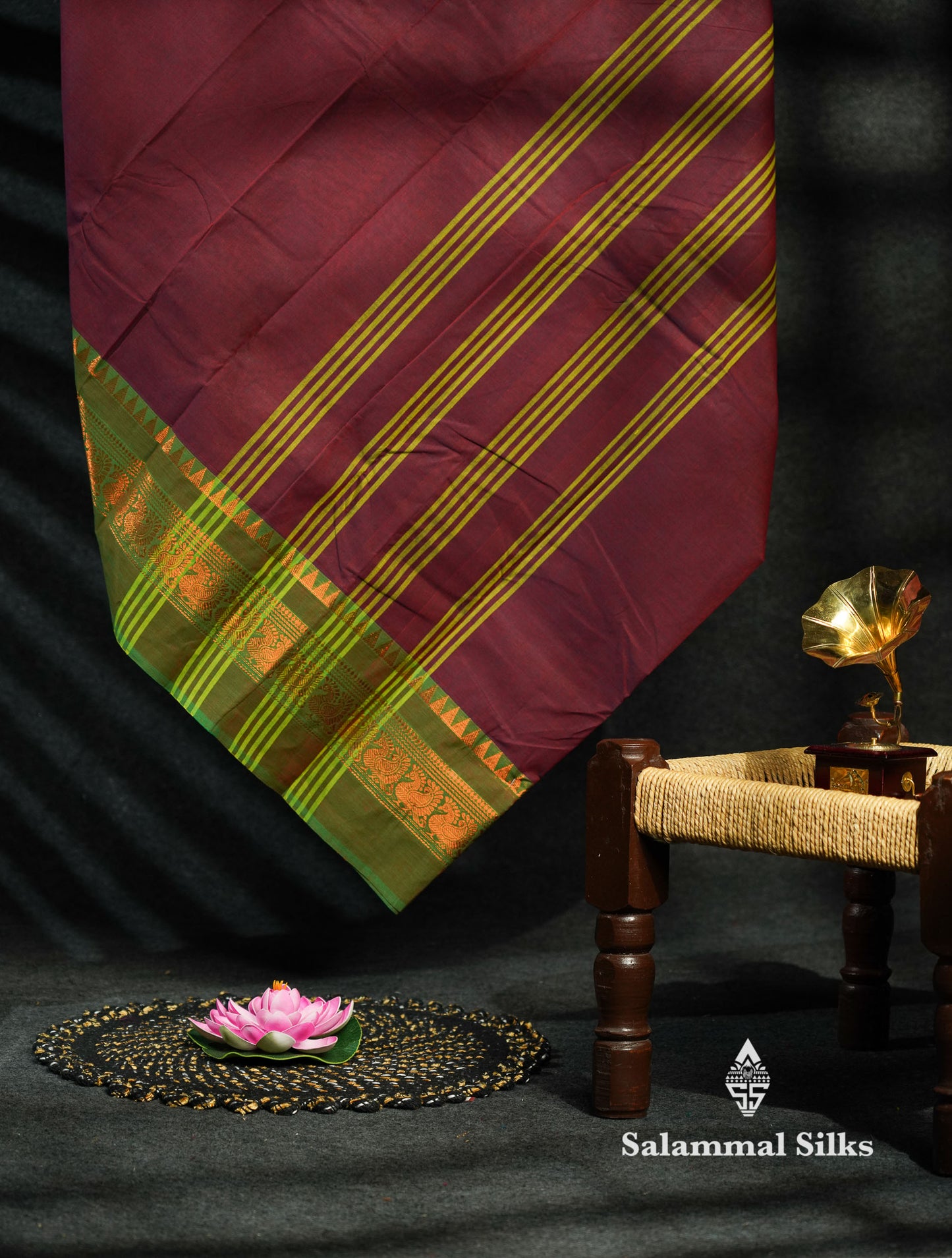 Beautiful Magenta Plain Pure Chettinad Cotton Saree With Dual Tone Bottle Green Traditional Small Temple Border