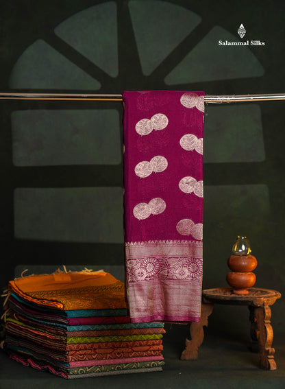 Beautiful Bottle Green Semi Georgette Saree With Fancy Border