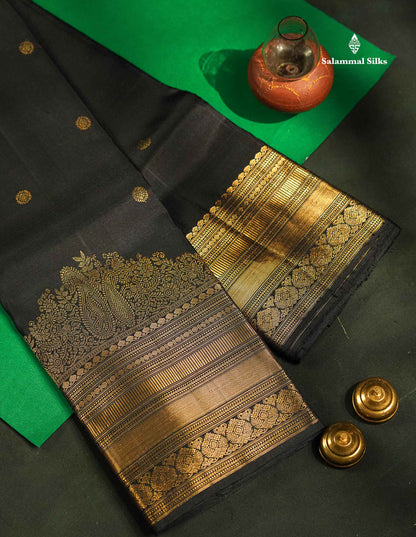 Beautiful Black Pure Kanjivaram Silk Saree With Traditional & Turning Border