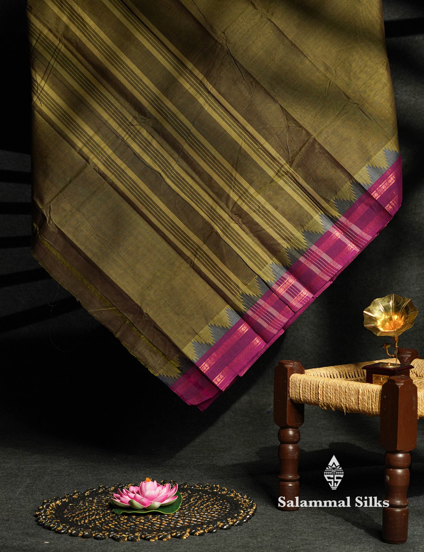 Beautiful Grey Plain Pure Chettinad  Cotton Saree With Violet Thread Work Traditional Temple And Double Border