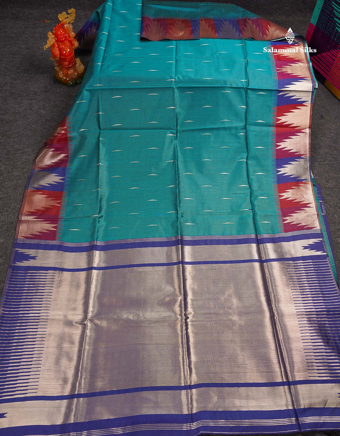 Beautiful Maroon Malli Moggu Zari Butta Cotton Mix Saree With Contrast Multicolour Traditional Temple Border