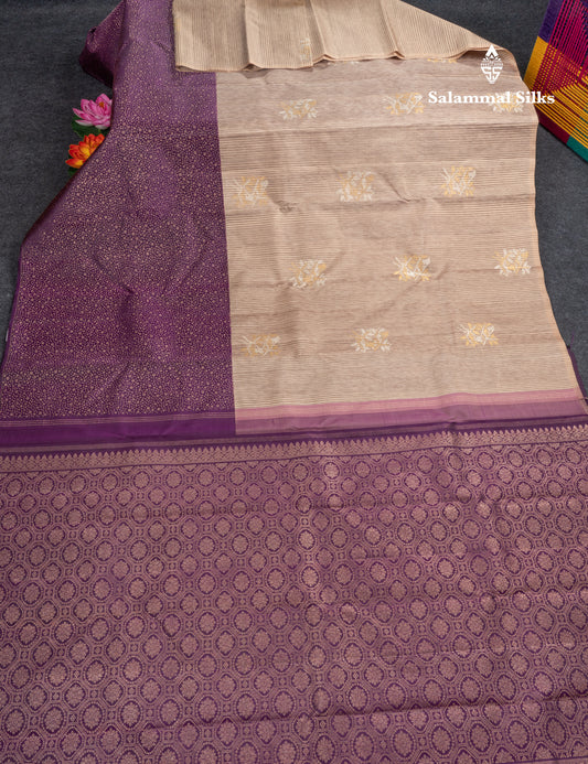 Fancy Koravi Wooden Design Body Pure Kanjivaram Silk Saree With Long Contrast Dark Purple Border
