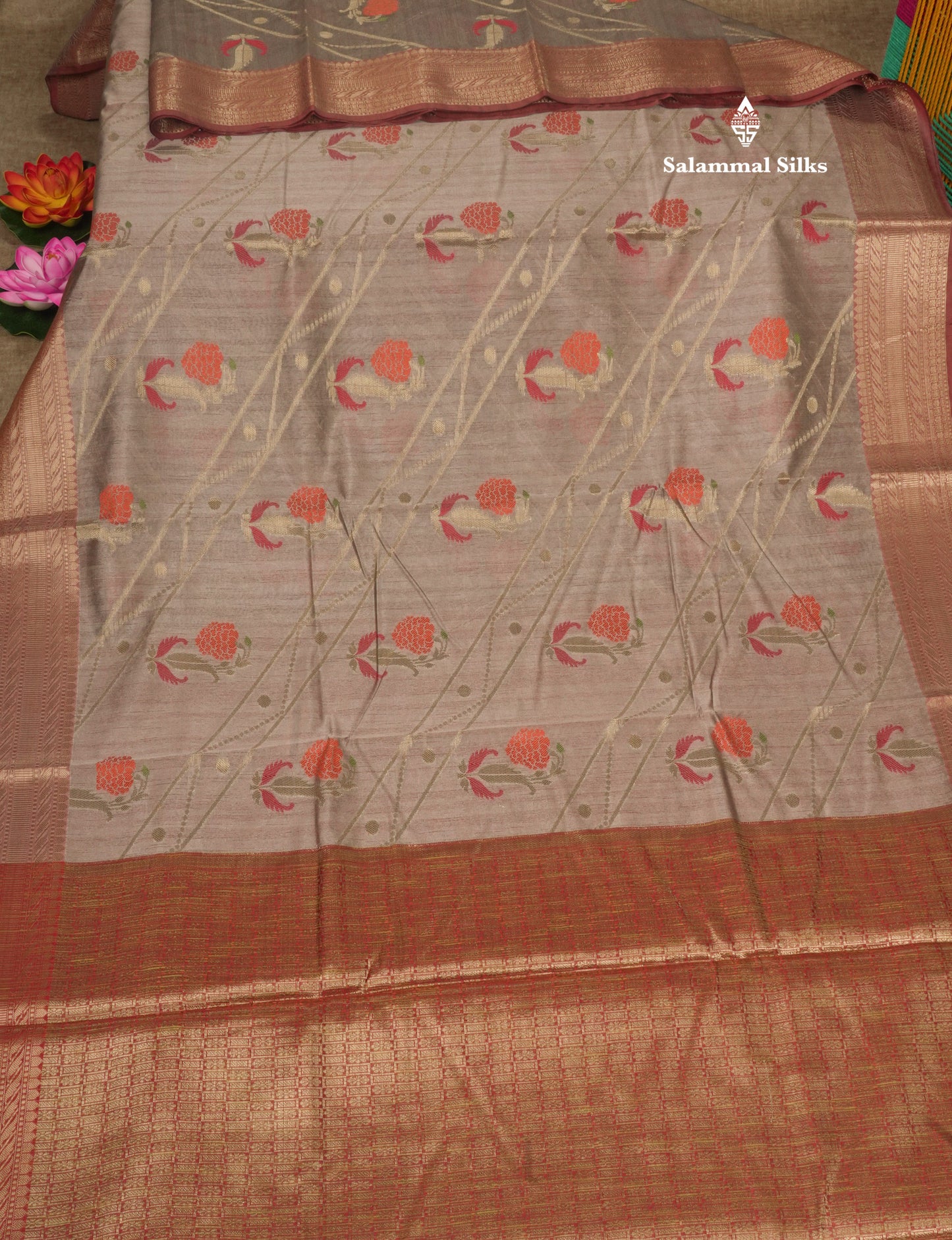 Grey Semi Tussar Saree With Fancy Border