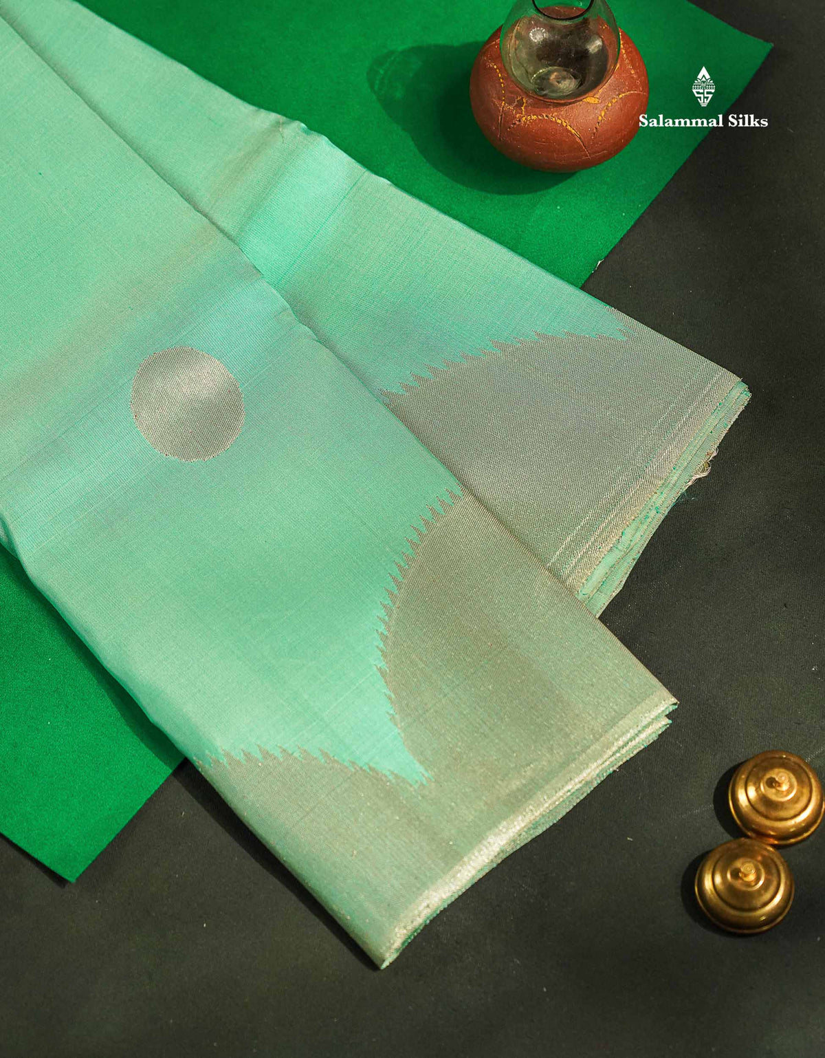 8 Kol Light Rexona Green Pure Kanjivaram Silk Saree with Circle Pattern Border