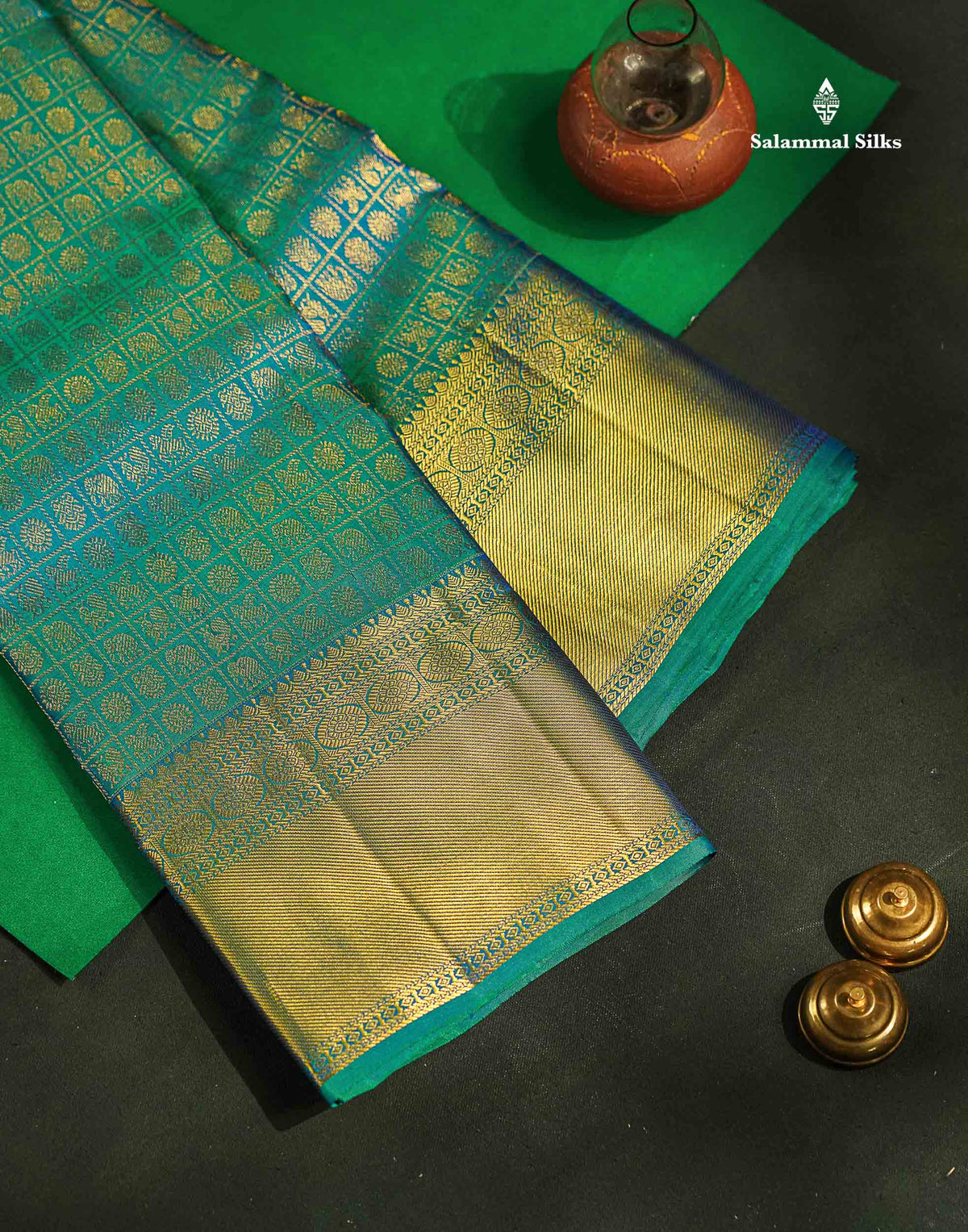 Beautiful Zari Checks With Traditional Butta Dual Tone Peacock Green Bridal Pure Kanjivaram Silk Saree With Blouse