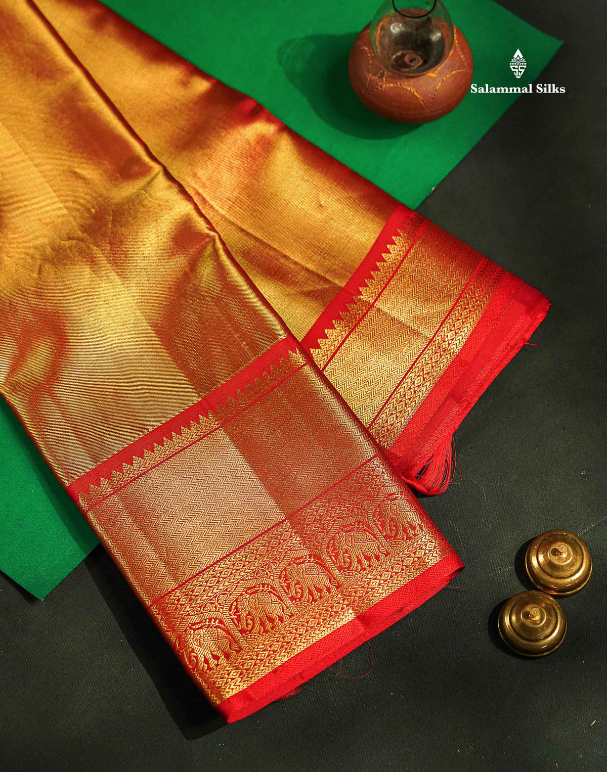 Beautiful Red With Gold Tissue Bridal Pure Kanjivaram Silk Saree With Traditional Evening Morning Border