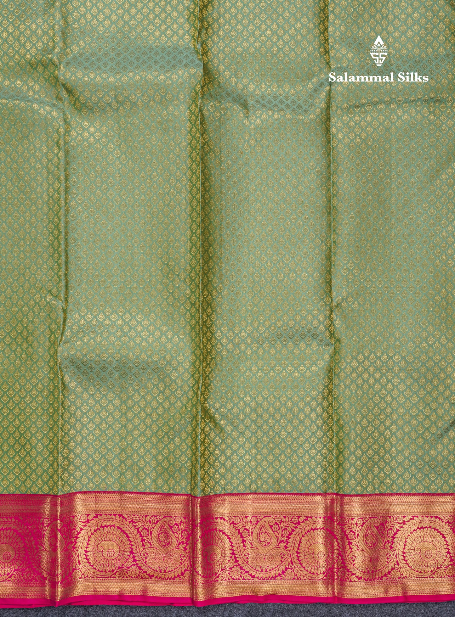 Sapphire Green Grand Jacquard Bridal Pure Kanjivaram Silk Saree With Magenta Pink Border