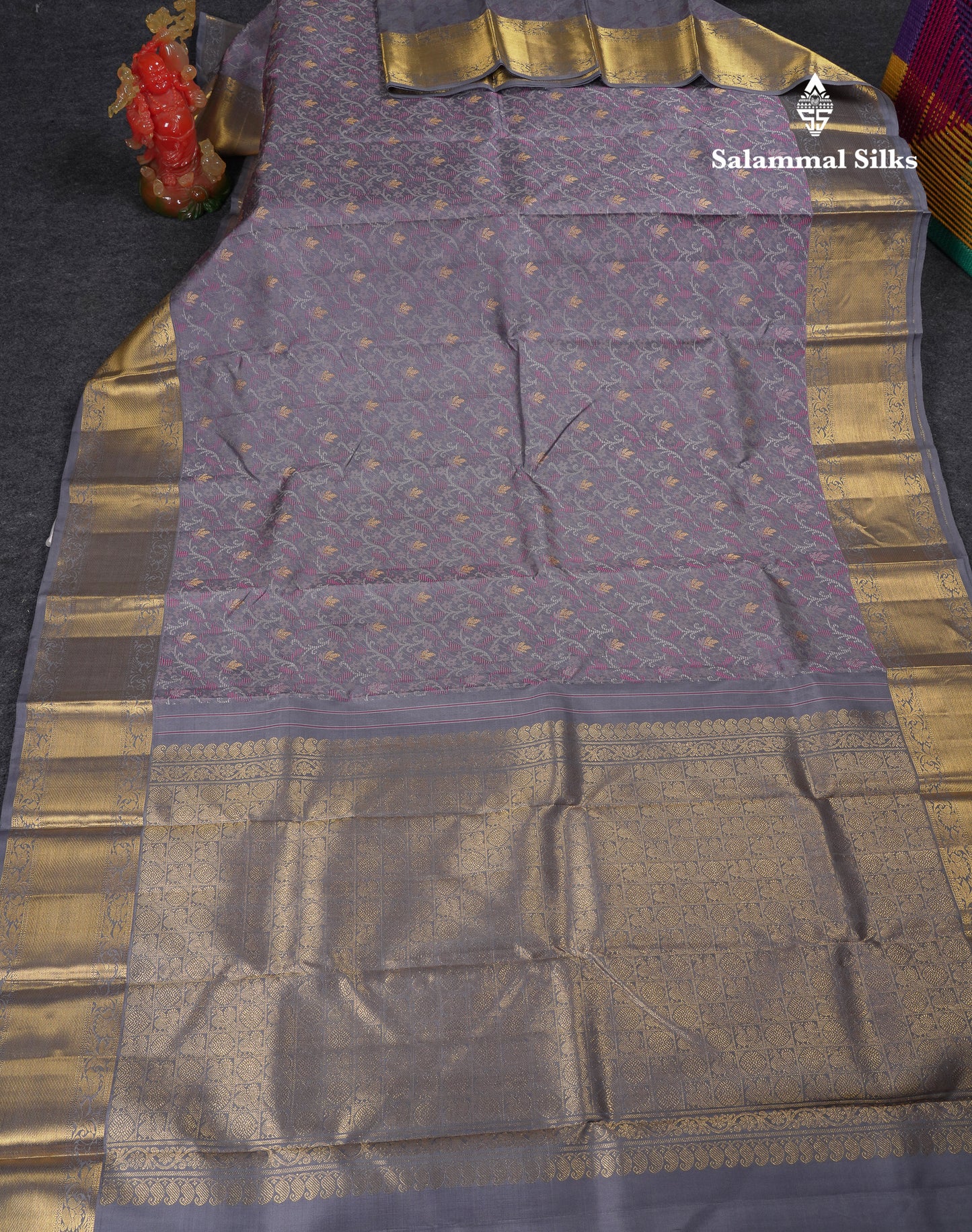 Beautiful Grey Pure Kanjivaram Silk Saree With Traditional Border