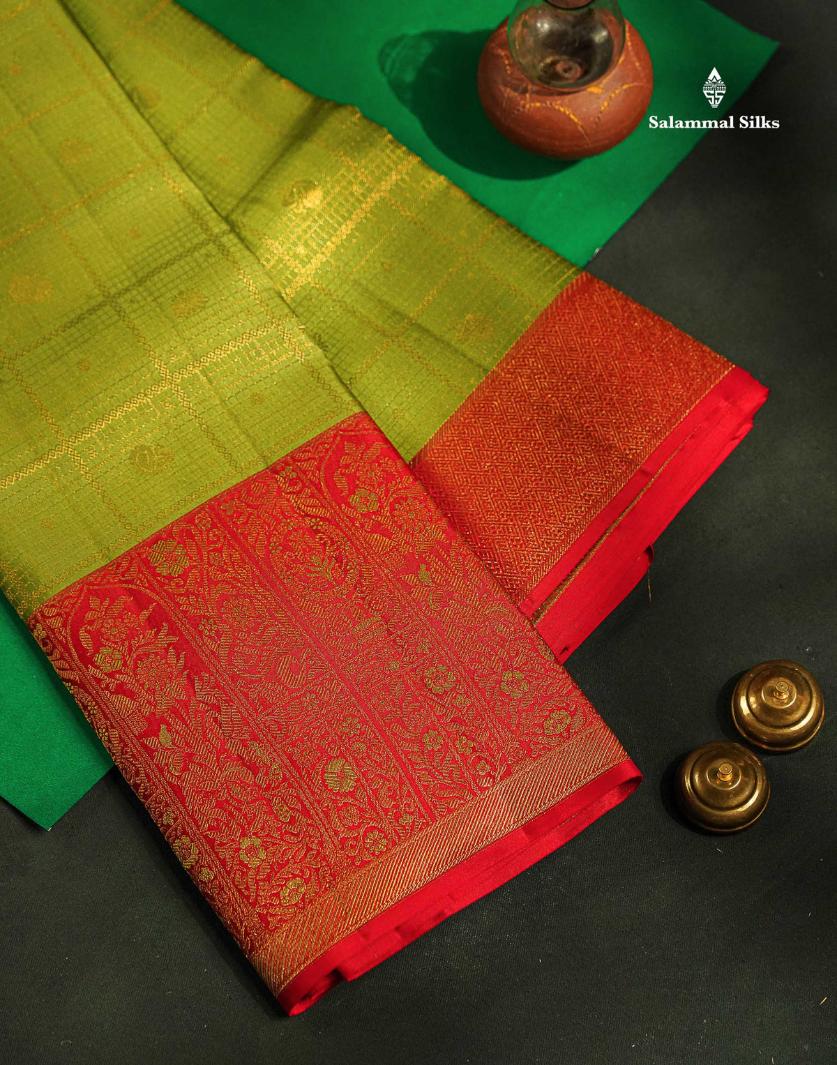 Beautiful Parrot Green Bridal Pure Kanjivaram Silk Saree With Contrast Red Traditional Evening Morning Border