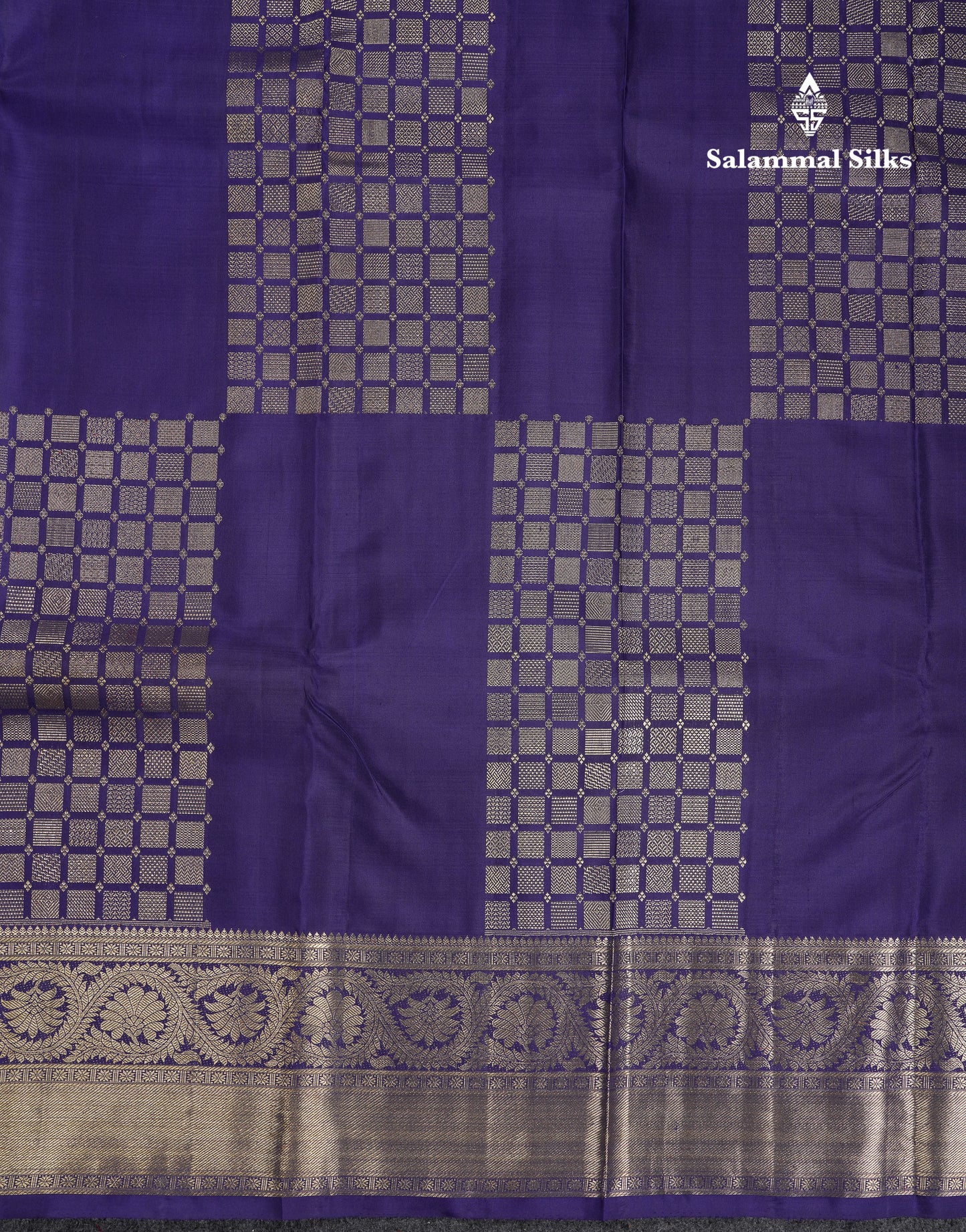 Beautiful Navy Blue Pure Kanjivaram Silk Saree With Traditional Border