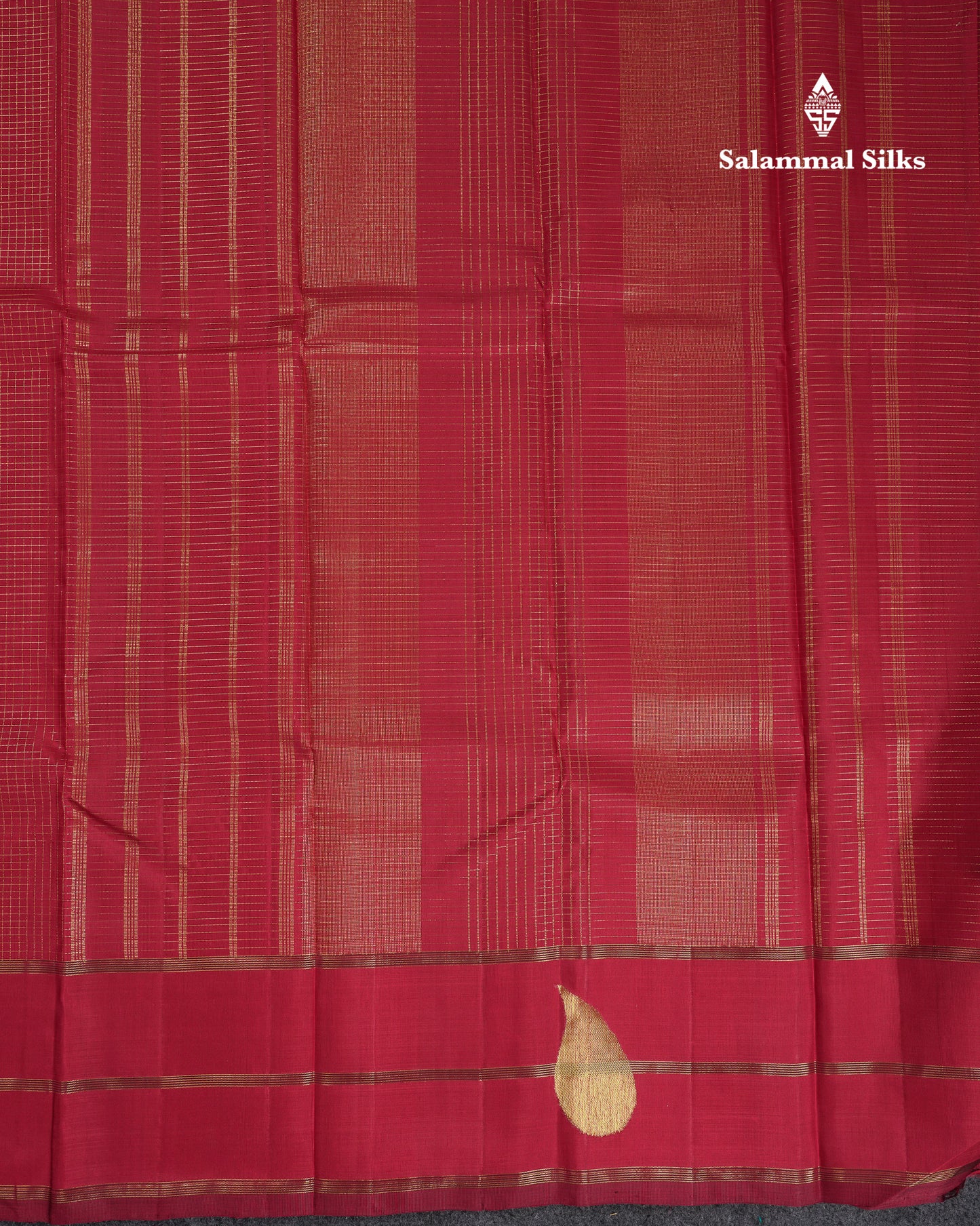 Beautiful Maroon Vaira Oosi Small Checks Pure Kanjivaram Silk Saree With Traditional Border