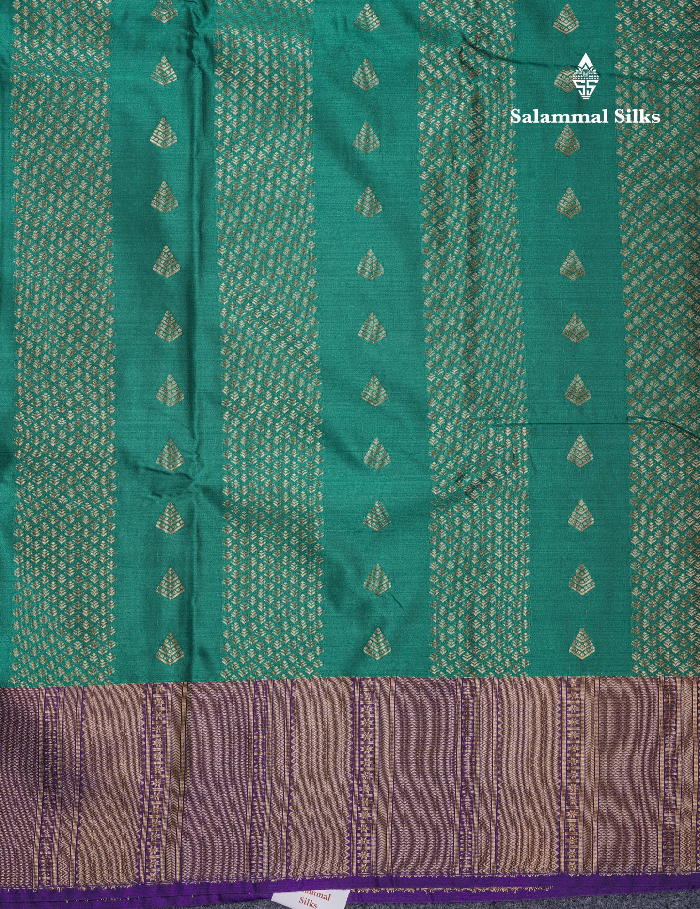 Grey Beautiful Semi Silk Saree With Contrast Navy Blue Border
