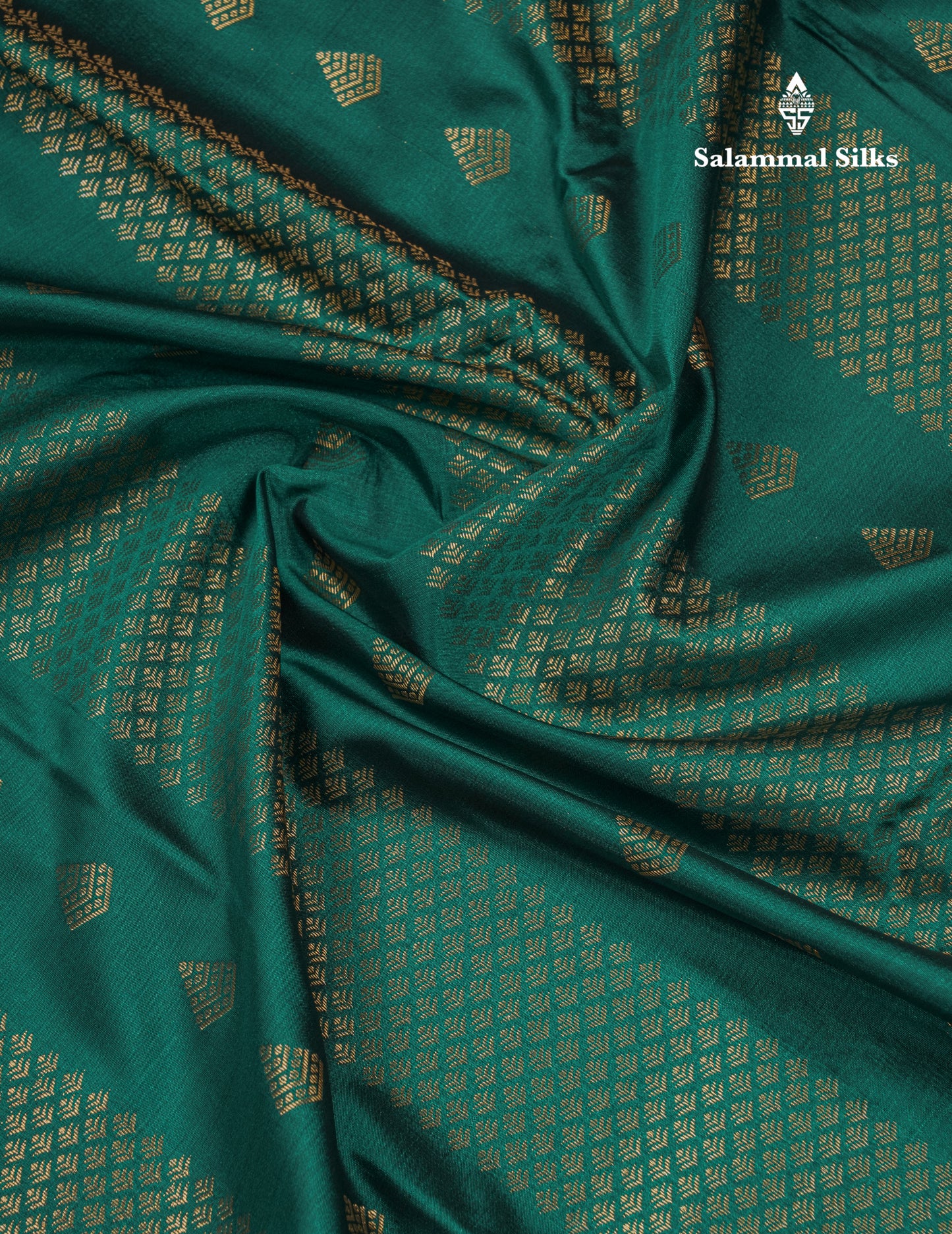 Grey Beautiful Semi Silk Saree With Contrast Navy Blue Border