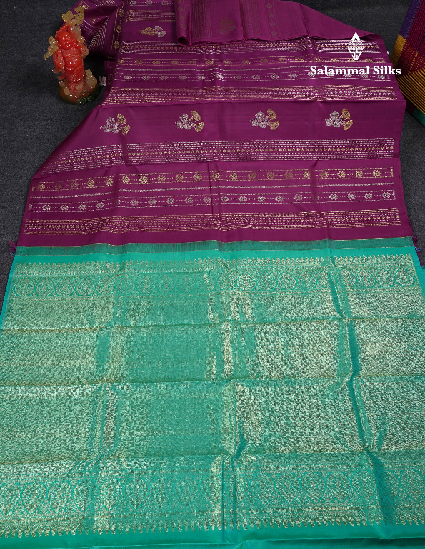 Beautiful Magenta Fancy Pure Kanjivaram Silk Saree With Contrast Sapphire Green Blouse