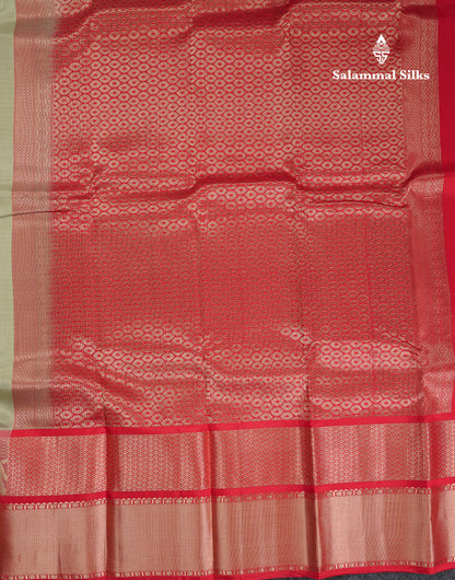 Beautiful Light Pista Green Pure Kanjivaram Silk Saree with Contrast Chilly Red Traditional Pallakku Border