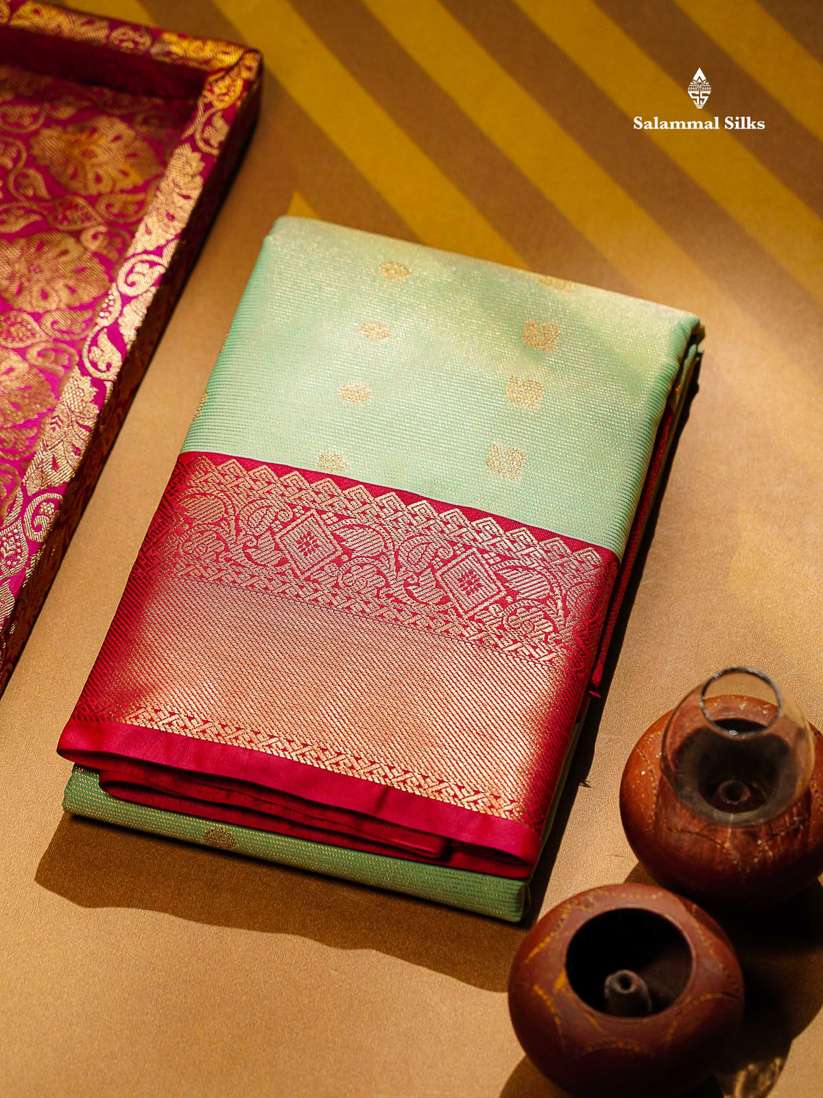 Beautiful Light Green Vaira Oosi Lines With Traditional Buttas Semi Silk Saree With Contrast Pink Traditional Border