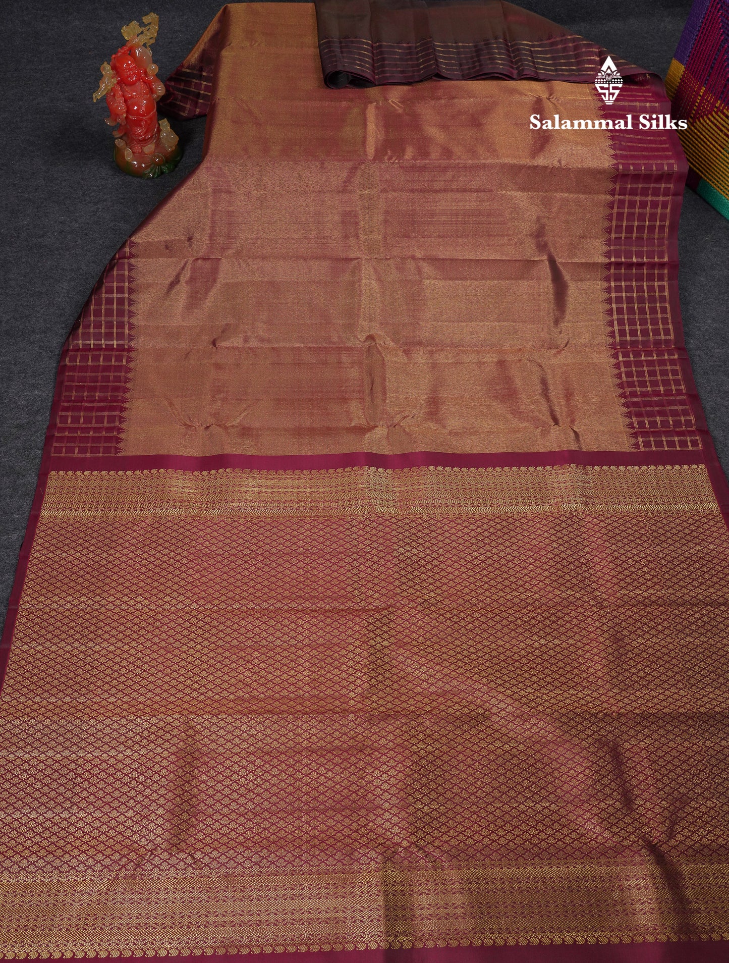 Beautiful Gold Zari Work Pure Kanjivaram Silk Saree With Contrast Magenta Traditional Checks Border