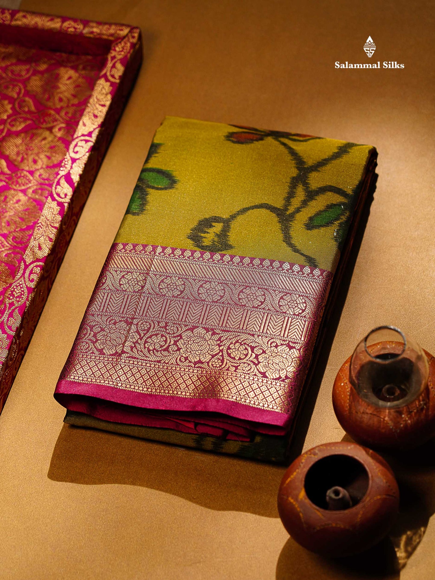 Beautiful Dual Tone Pink Pochampalli Design Semi Silk Saree With Contrast Magenta Pink Traditional Border