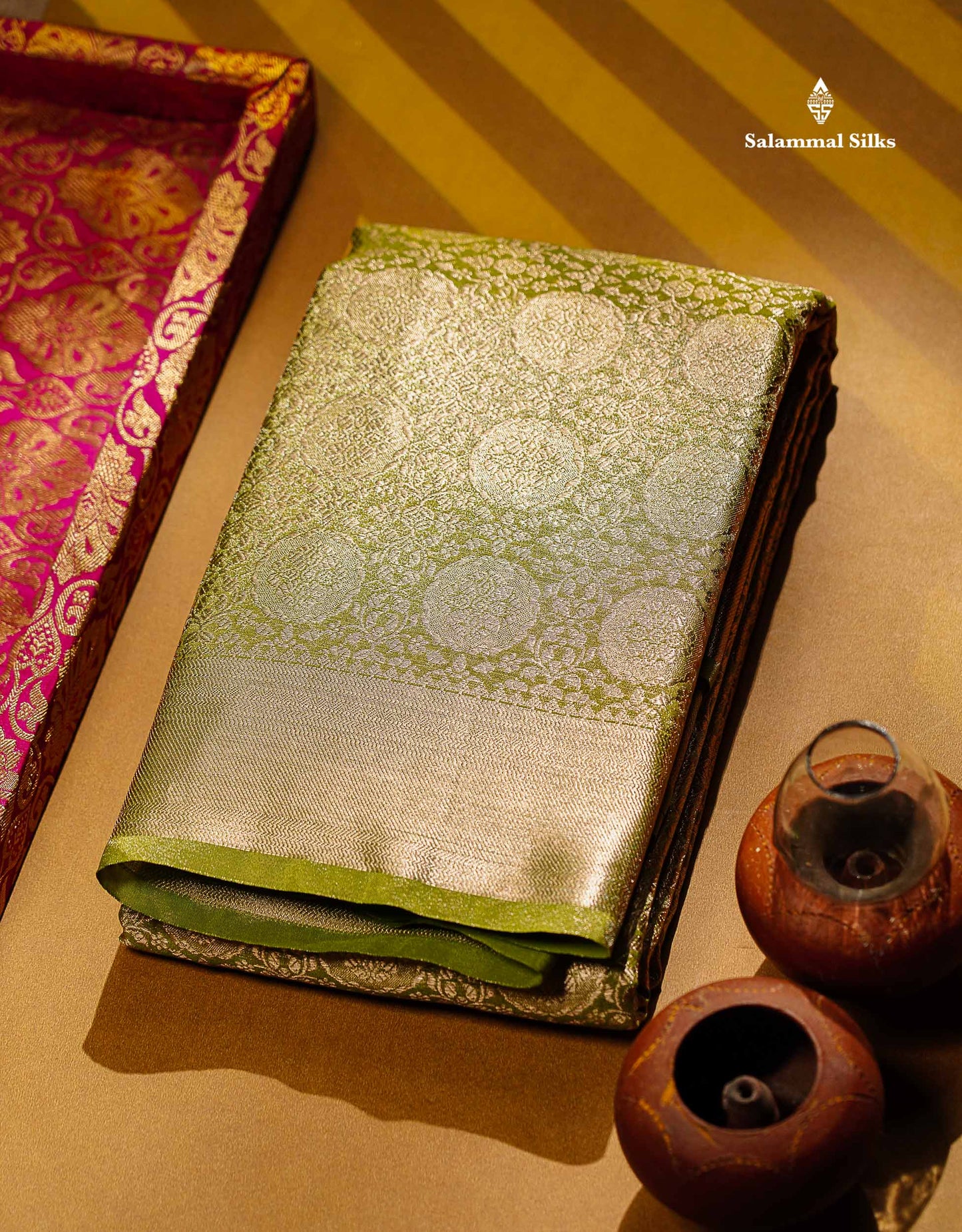 Beautiful Parrot Green Grand Tissue Banaras Fancy Saree With Self Border