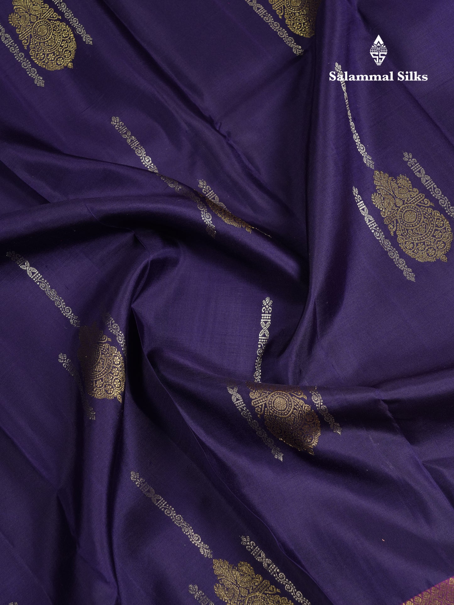 Beautiful Navy Blue Pure Kanjivaram Silk Saree With Contrast Magenta Traditional Evening Morning Border